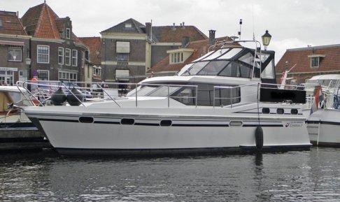 Vri-Jon Contessa 37, Motoryacht for sale by 