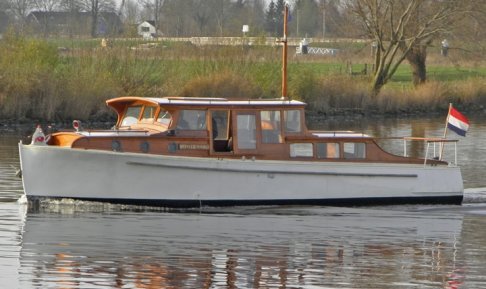 Kofferdeksalonkruiser "Reinier Nooms", Traditionelle Motorboot for sale by 