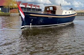 Seafury 900 Cabin