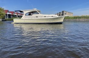 Mainship 34 Pilot Lobster