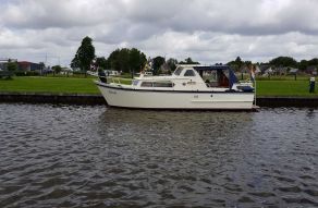 Curtevenne 830 AK
