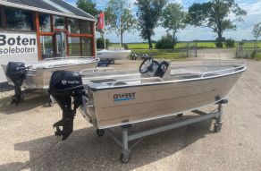 Qwest R400 Console