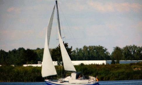 Defender 27, Zeiljacht for sale by Schepenkring Roermond