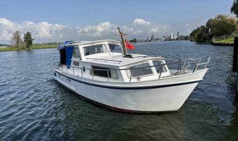 Crownkruiser OK, Motor Yacht for sale by Schepenkring Roermond