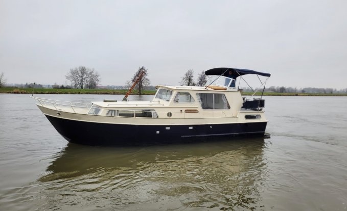 Crowncruiser 1000 GSAK, Motor Yacht for sale by Schepenkring Roermond