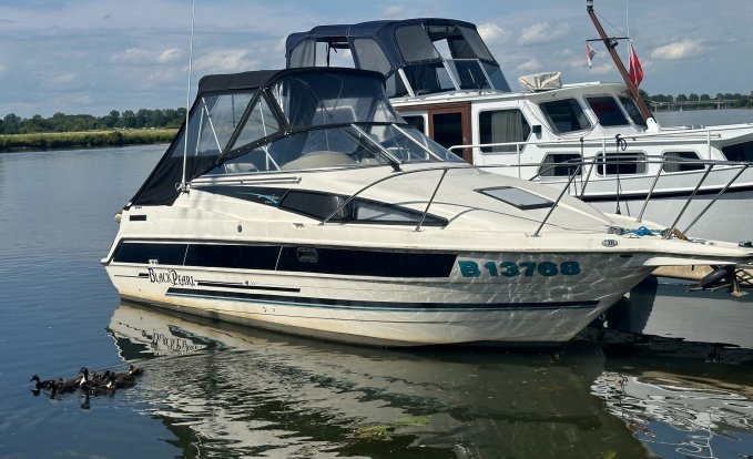 Bayliner 2655 SB, Motorjacht for sale by Schepenkring Roermond