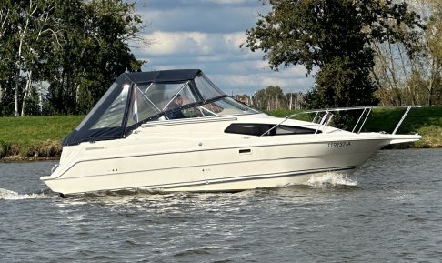 Bayliner 2655 Ciera, Motorjacht for sale by Schepenkring Roermond