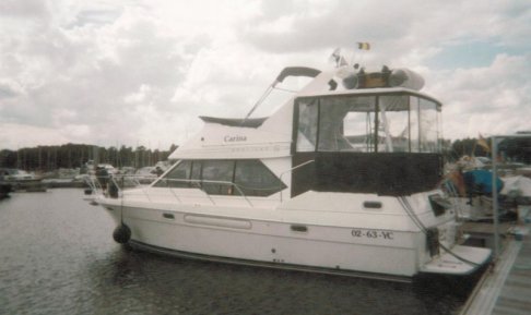 Bayliner 3587 FLY, Motorjacht for sale by Schepenkring Roermond