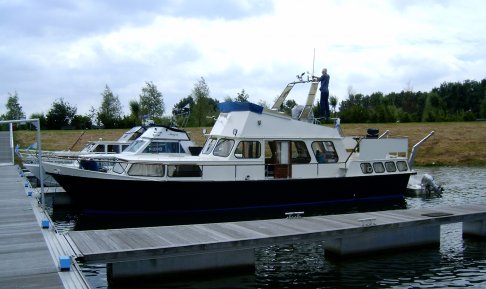 Helenakruiser 1400 Fly, Motor Yacht for sale by Schepenkring Roermond
