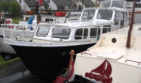 Romanza GSAK, Motor Yacht for sale by Schepenkring Roermond