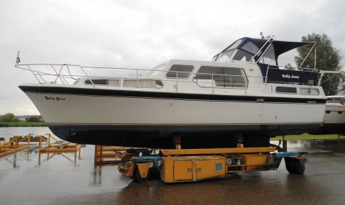 Neptunus 107 AK, Motor Yacht for sale by Schepenkring Roermond