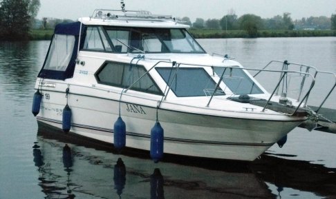 Bayliner 2452 Classic (INCL. TRAILER), Speedboat und Cruiser for sale by Schepenkring Roermond