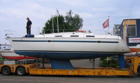 Bavaria 35 H, Sailing Yacht for sale by Schepenkring Randmeren