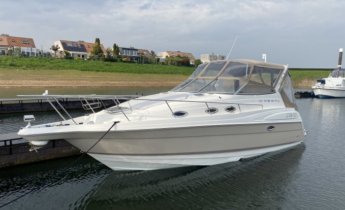 Regal 2860 Commodore, Speedboat and sport cruiser for sale by Schepenkring Gelderland