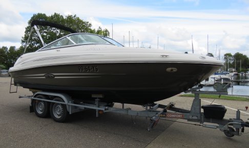 Sea Ray 200 Sundeck, Speedboat and sport cruiser for sale by Schepenkring Kortgene