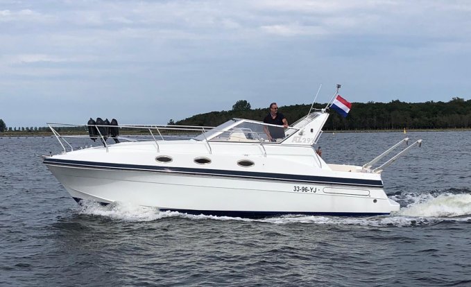 Azimut 29.9, Motor Yacht for sale by Schepenkring Kortgene