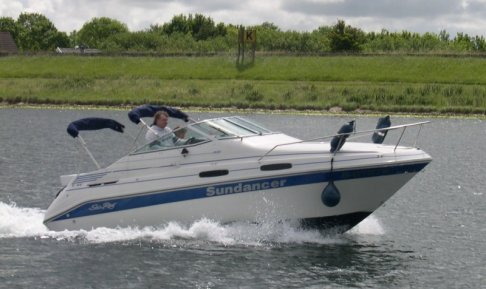 Sea Ray Sundancer 230, Motorjacht for sale by Schepenkring Kortgene