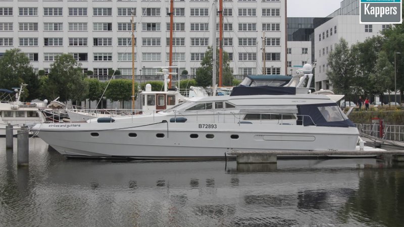 Ferretti 58 Altura, Motor Yacht for sale by Jachtmakelaardij Kappers