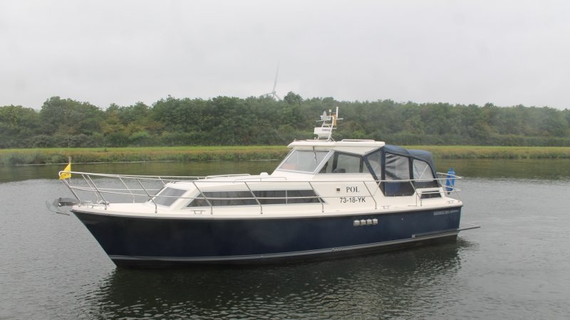 Excellent 960 Offshore, Motor Yacht for sale by Jachtmakelaardij Kappers