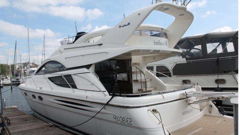 Fairline Phantom 43, Motor Yacht for sale by Jachtmakelaardij Kappers