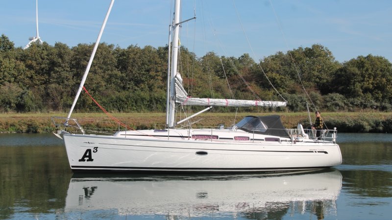 Bavaria 38 Cruiser Special Edition, Segelyacht for sale by Jachtmakelaardij Kappers