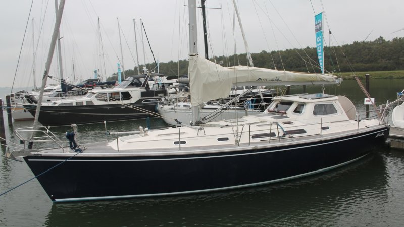 Hanse 411 Doghouse, Sailing Yacht for sale by Jachtmakelaardij Kappers