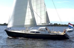 Nordia Van Dam 55 Cruiser Deck Saloon