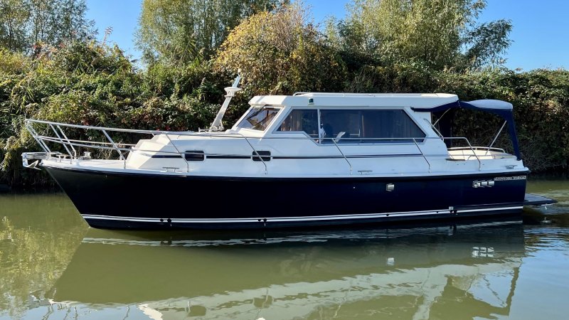 Excellent 1000 Hybride, Motoryacht for sale by Jachtmakelaardij Kappers