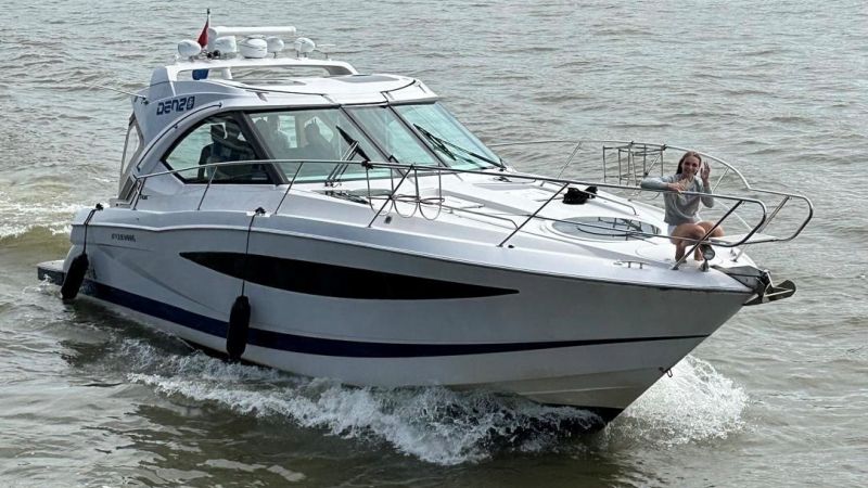 Four Winns V435 - Export, Speedboat und Cruiser for sale by Jachtmakelaardij Kappers