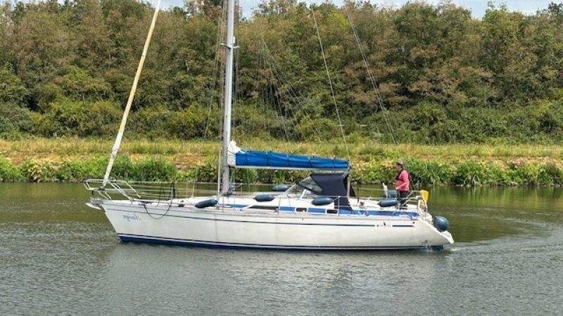Bavaria 38 Caribic, Zeiljacht for sale by Jachtmakelaardij Kappers