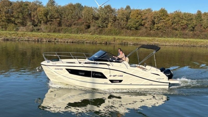 Quicksilver 875 Sundeck Active, Speed- en sportboten for sale by Jachtmakelaardij Kappers