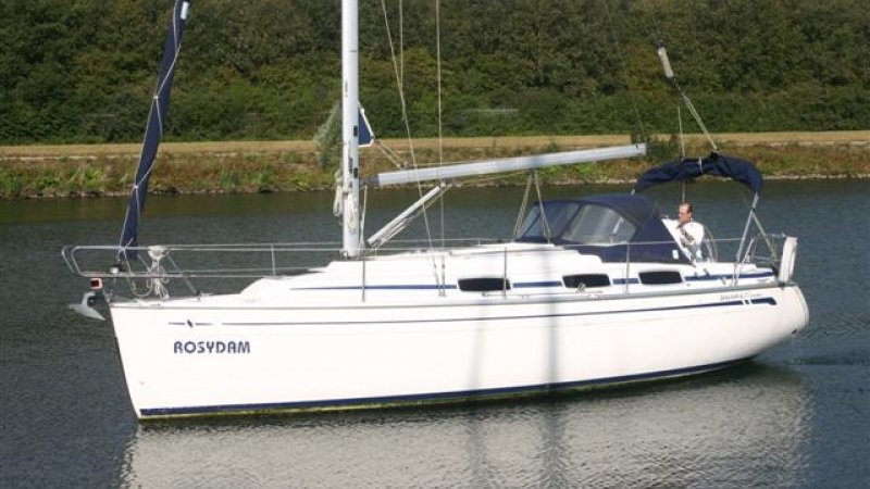 Bavaria 30 Cruiser - Boegschroef, Segelyacht for sale by Jachtmakelaardij Kappers