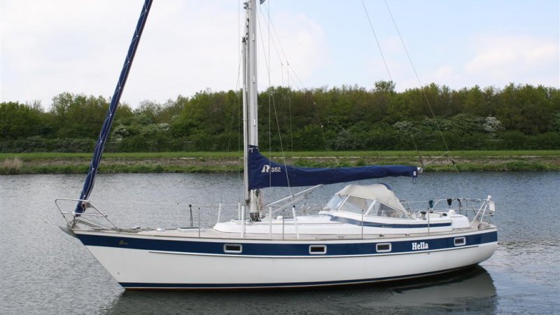 Hallberg Rassy 352 (refit), Sailing Yacht for sale by Jachtmakelaardij Kappers