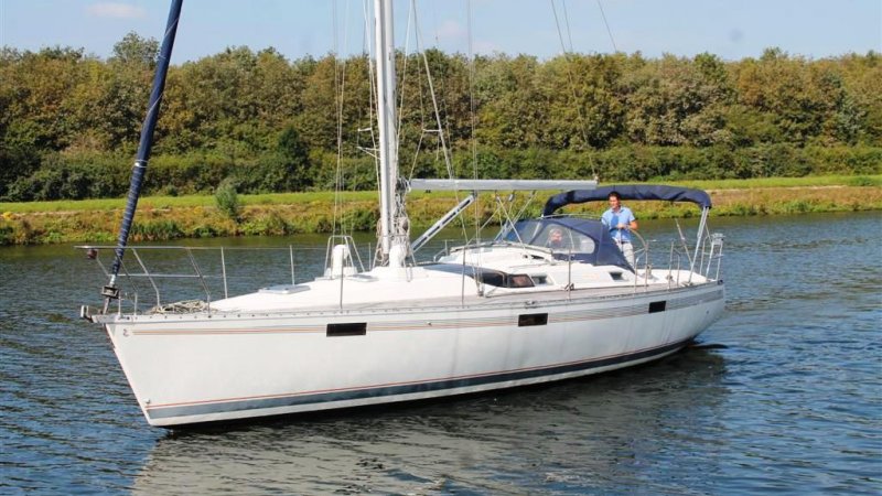 Beneteau OCEANIS 390, Sailing Yacht for sale by Jachtmakelaardij Kappers