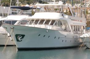 Benetti 25D