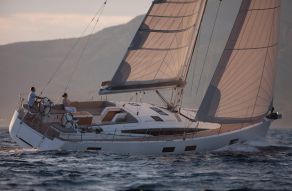 Jeanneau Yacht 54