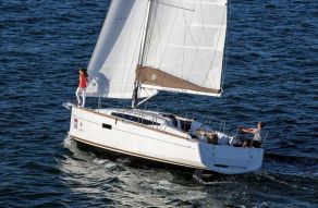 Jeanneau Sun Odyssey 349 AVAILABLE 2021