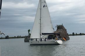 Bavaria 38