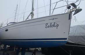 Bavaria 33