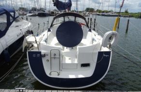 Beneteau Oceanis 321