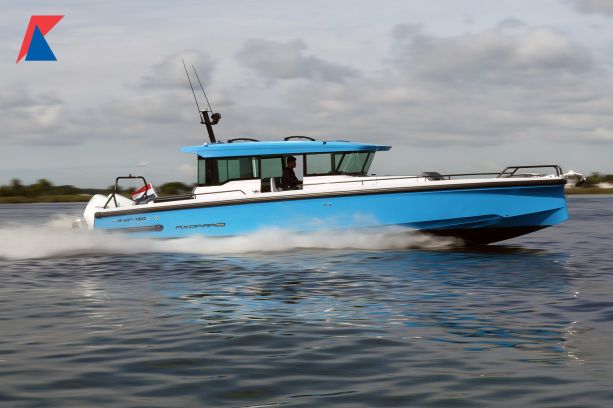 Axopar 37 XC Cross Cabin