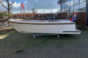 Lago Amore 595 Tender