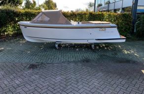 Maxima 600