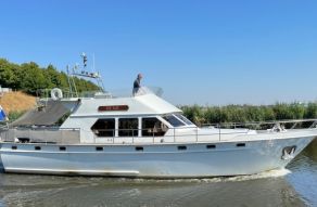 Valkkruiser Custom Build 15.00 Flybridge