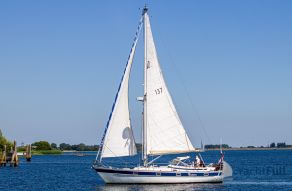 Hallberg-Rassy 352