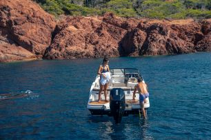 Bayliner VR 6 Cuddy Outboard