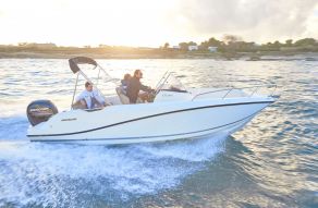 Quicksilver Activ 675 Open