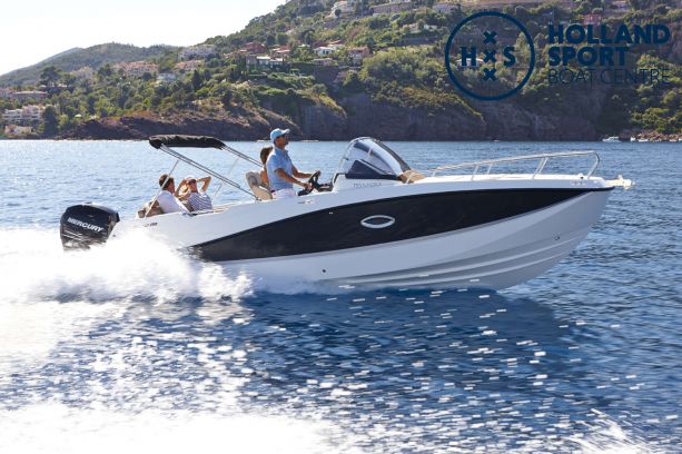 Quicksilver Activ 755 Sundeck