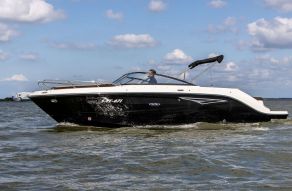 Sea Ray SunSport 250 (MY2022)