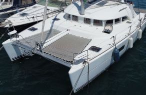 Lagoon 380 S2 Owners Version